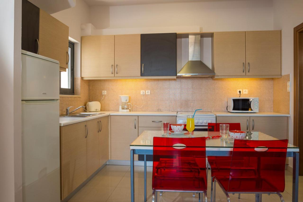 Caravella Luxury Apartments Палиохора Екстериор снимка