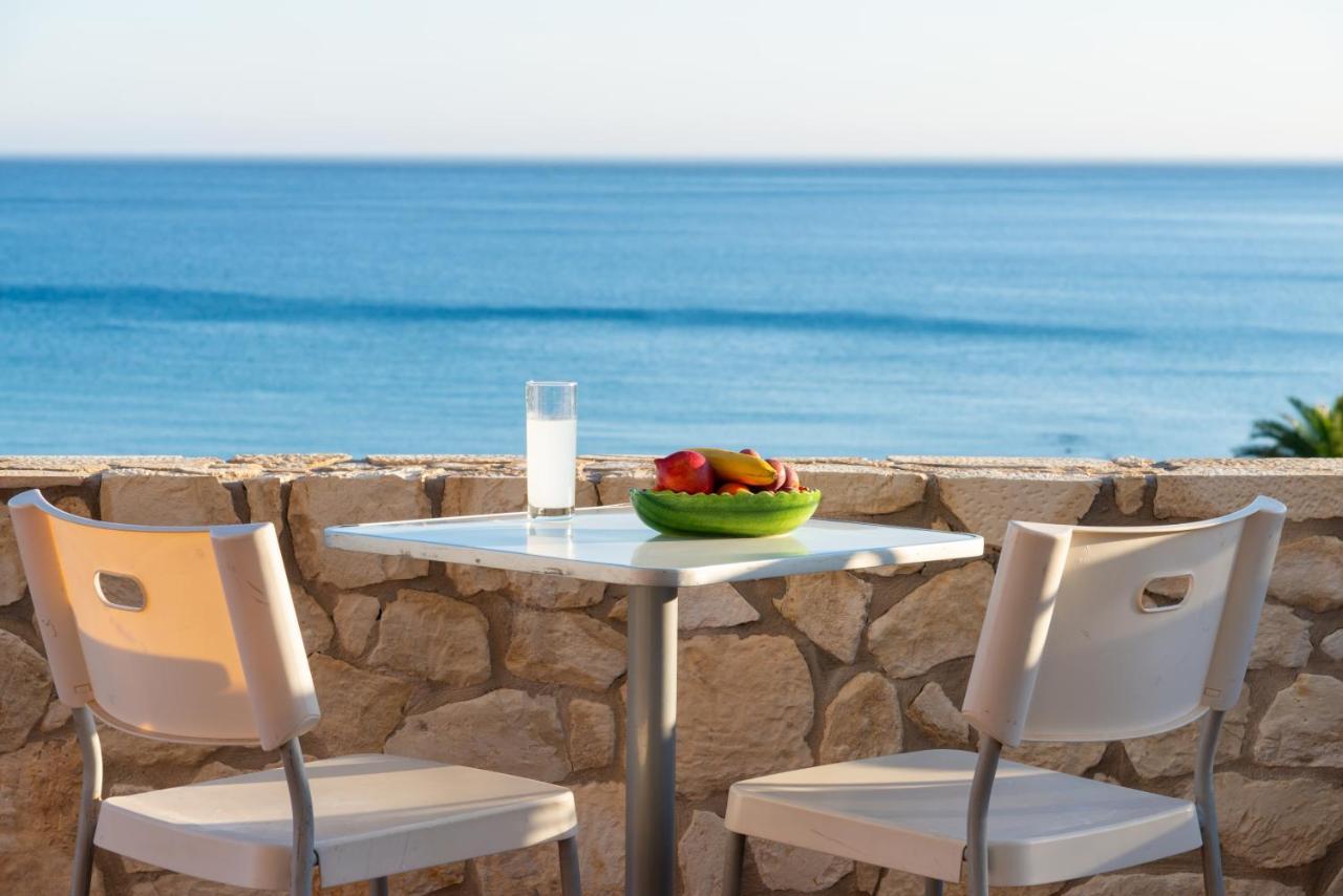 Caravella Luxury Apartments Палиохора Екстериор снимка