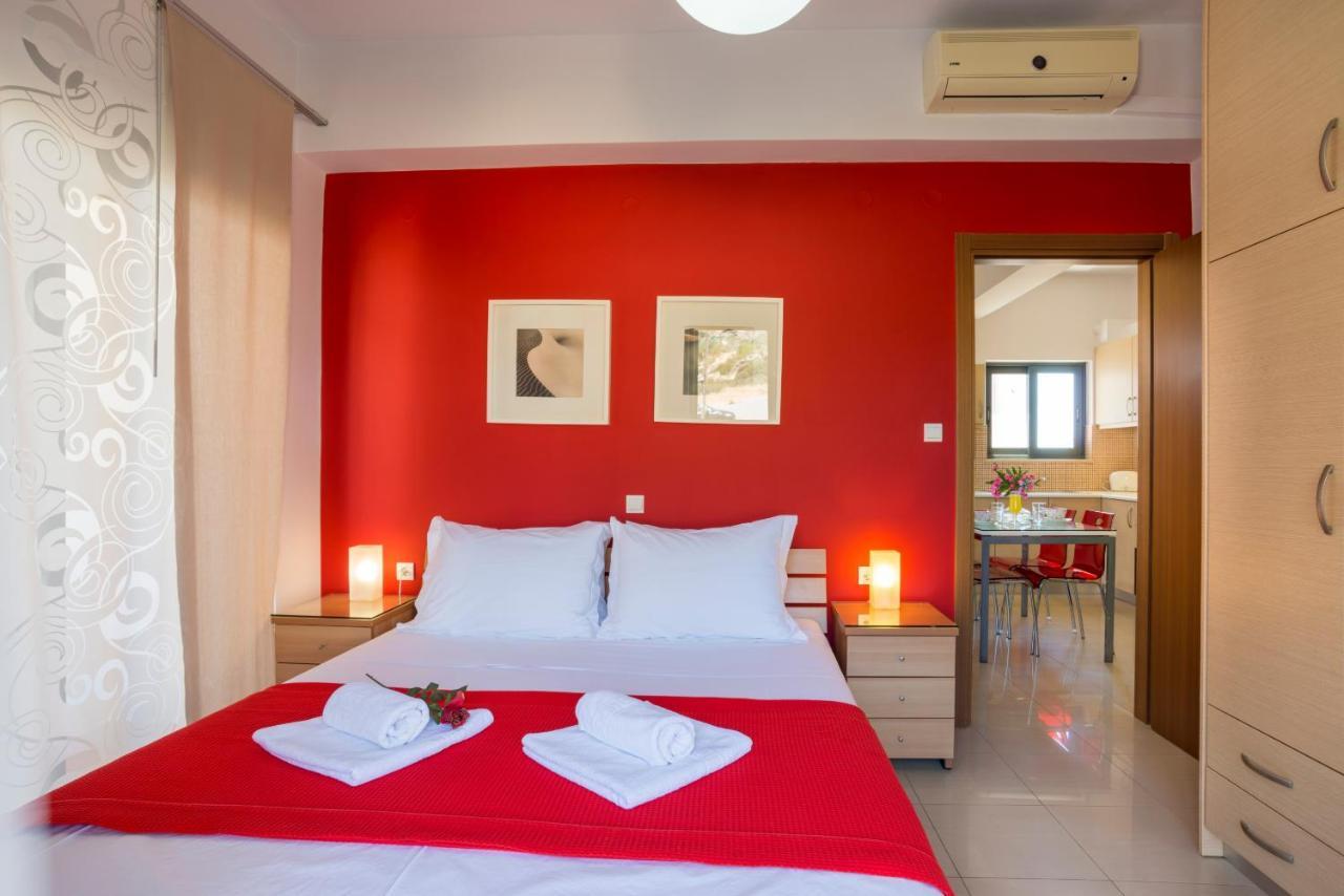 Caravella Luxury Apartments Палиохора Екстериор снимка