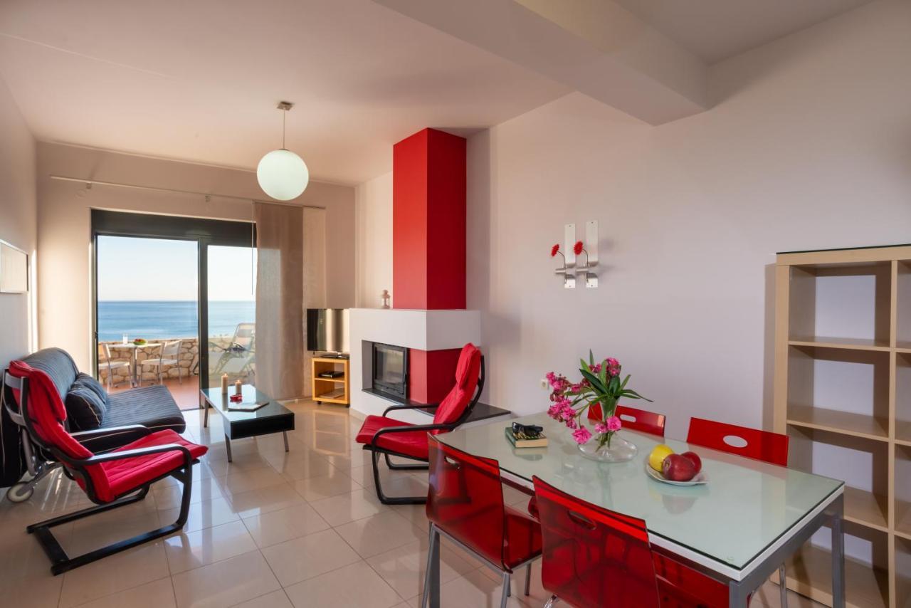 Caravella Luxury Apartments Палиохора Екстериор снимка