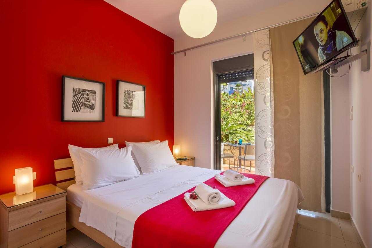Caravella Luxury Apartments Палиохора Екстериор снимка